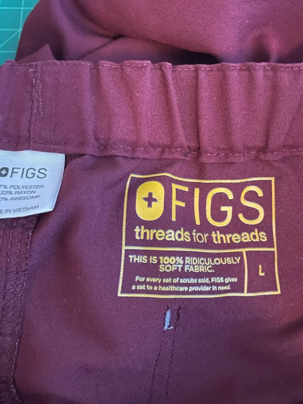 FIGS Men L Maroon Red Cairo Cargo Scrub Pants Drawstring Waist Technical Pockets